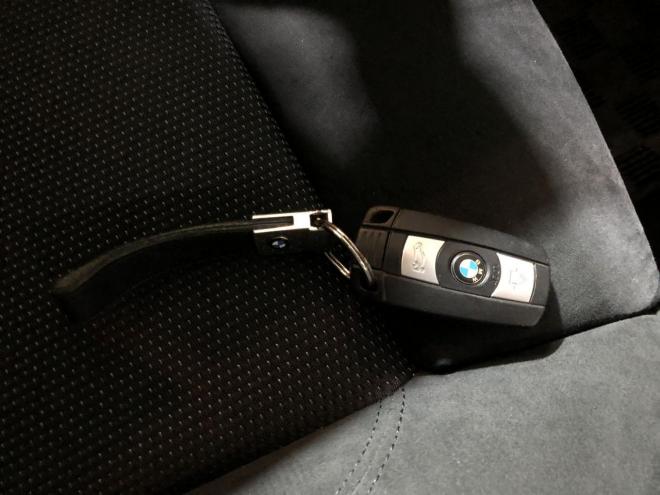 BMW320iツーリングMスポーツパッケージ 1年保証 プッシュスタート ナビTV Bカメラ 電動シート 禁煙 寒冷地仕様