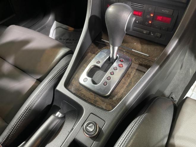 アウディA4アバント2.0TFSIクワトロ 4WD 1年保証 ナビ ETC 寒冷地仕様 禁煙