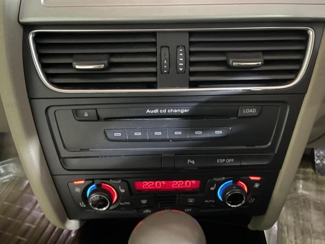 アウディA4 3.2FSIクワトロ 4WD 1年保証 スマキー 電動シートドラレコ ナビTV Bカメ 夏冬タイヤ シートヒーター ETC 寒冷地仕様 禁煙