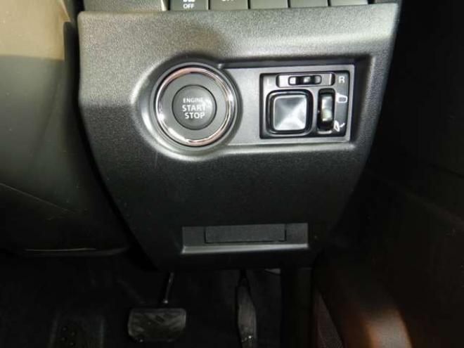 ジムニーXC 4WD　 登録済未使用車 660