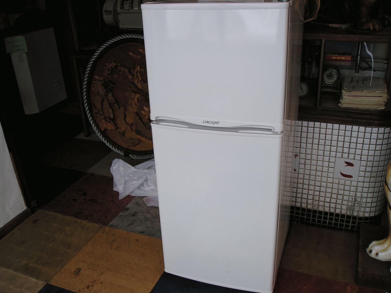 その他  2ドア　冷凍冷蔵庫　中国製　130リットル！