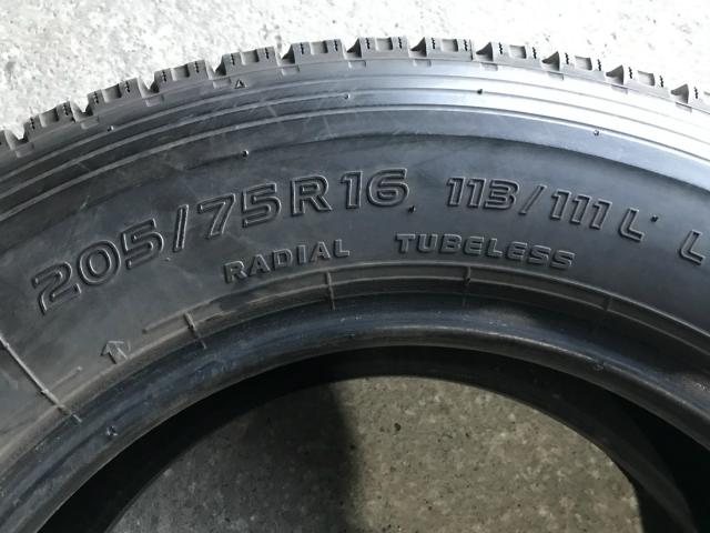 TOYO 205/75R16 113/111L LT