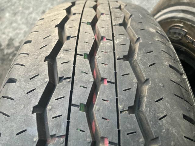 BS 195/80R15 107/105L LT 4本