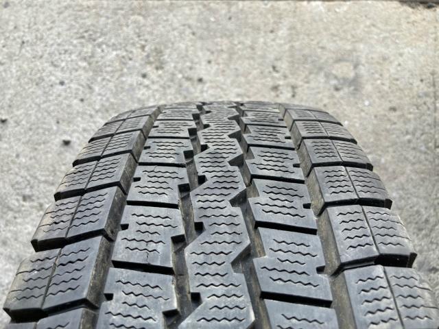 DUNLOP 205/70R16 111/109L LT 6本