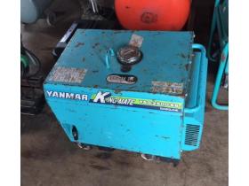 発電機　ヤンマー YSG2500SS