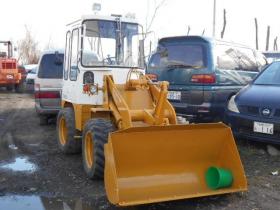 ホイールローダ　HST AT　4WD