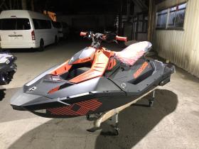 PWC　sea-doo SPARK TRIXX 3UP 2021モデル