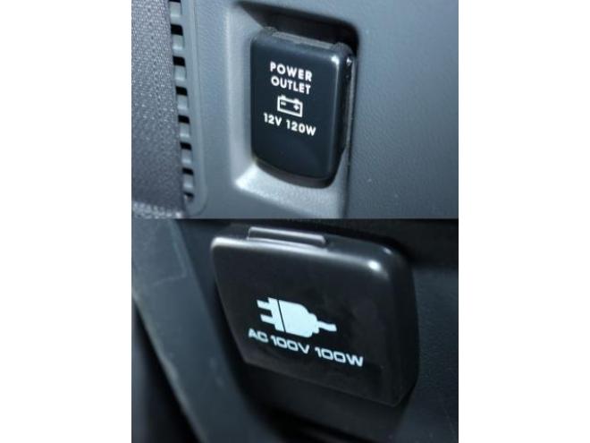 D:5 特別限定シャモニー 本州車寒冷地仕様 ナビTV バックカメラ 両側パワースライドドア フリップダウンモニター パドルシフト 禁煙車 運転席パワーシート フロントサイドカメラ 車検R5年2月 即乗可能 24ヶ月点検整備 保証付！ 4WD 2400 5Dr