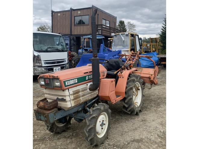 トラクターKUBOTA B1502 ディゼールエンジンロータリー付き 4WD