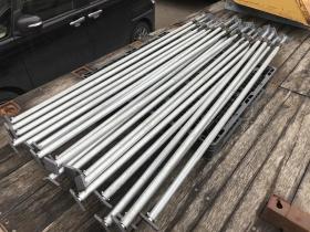 その他　ラッシングバー　中古　突っ張り棒　資機材