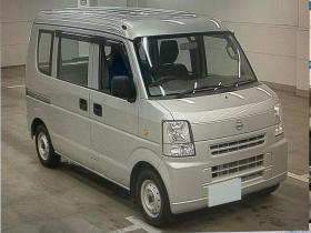 NV100クリッパー　バン DX 4WD 660 5Dr