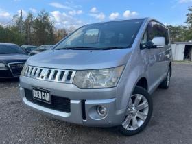 デリカ　D-5　Gパワーパッケージ 4WD 1ナンバー2400 5Dr