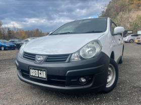 AD　VE 4WD 1600 5Dr