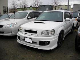 フォレスター　クロススポーツ 2.0T 4WD 2000 5Dr