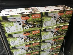 その他　スチール　新品　充電式バッテリーチェーンソー　GTA26　新品替刃2箱付