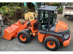 ホイールローダ　HITACHI / ホイールローダ / ZW 80-5B / 軽油 / 4WD / 低走行・走行ダンパー付