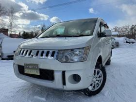 デリカ　D5　Gナビパッケージ 4WD 2400 5Dr