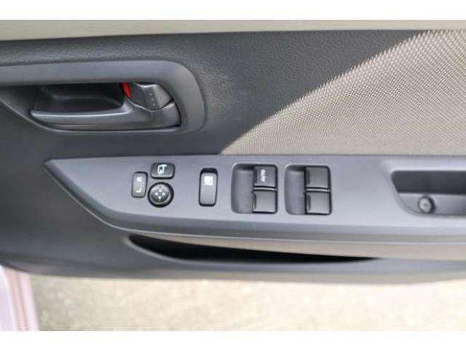 ワゴンRFX セットオプション装着車 4WD　CDプレイヤーレーダーブレーキサポート 660
