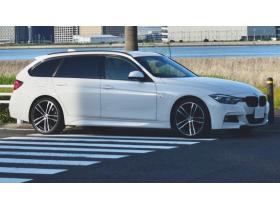 BMW　320?xドライブツーリング 4WD 2000 ５Dr