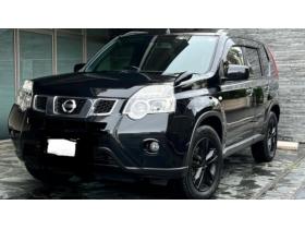 エクストレイル　 4WD 2000GTディ－ゼルターボエンジン 5Dr
