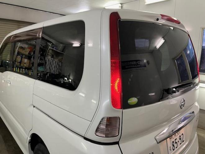 セレナハイウェイスター　Ｖセレクション　ワンオーナー　寒冷地仕様　禁煙車　ＷＡＫＯＳバリアスコーティング済　社外１５インチＡＷ　純正１５ＡＷ＋スタッドレスタイヤ付　純正ＨＤＤナビ（フルセグ地デジ　ＤＶＤ再生　ミュージックサーバー）＋バックカメラ　両側パワースライドドア　純正エンジンスターター　インテリジェントキー　イオン空気清浄　盗難防止装置　ＨＩＤヘッドライト　タイミングチェーン車　ＥＴＣ  4WD 2000 5Dr