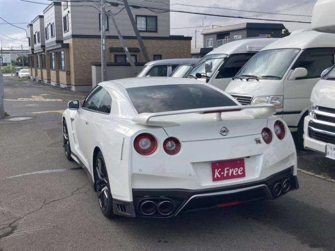 GT-R3.8 ピュアエディション 4WD　後期GT-R カーボンスポイラー 3800