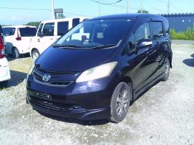 フリード　Gエアロパッケージ 4WD 1500 5Dr
