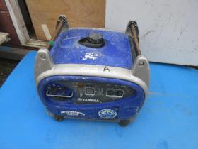 発電機　ヤマハINVERTER FE2000iS A