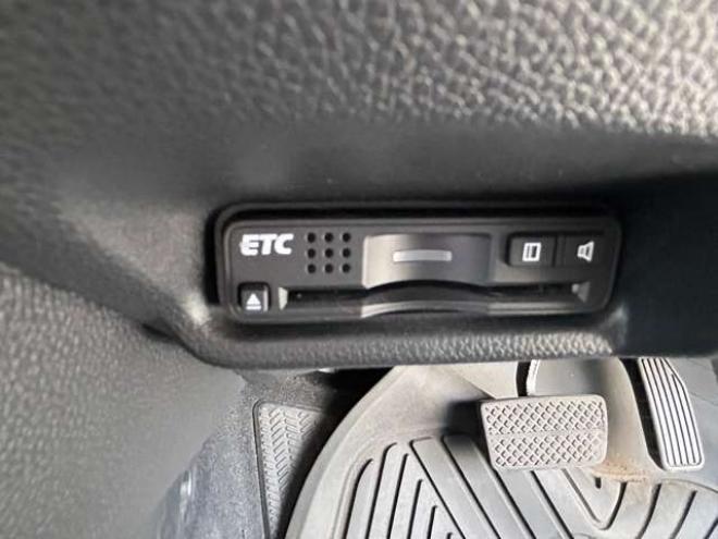 フィット1.3 13G Lパッケージ 4WD　ナビバックモニター　TV　ETCドラレコ 1300