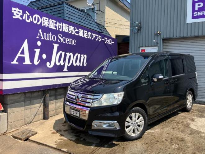 ステップワゴンスパーダZ　修復歴なし　外装サビ無し　車検2年満タン！ 4WD 2000 5Dr