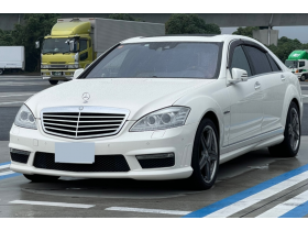 ベンツ　Sラグジュアリーパッケージ 3500 4Dr