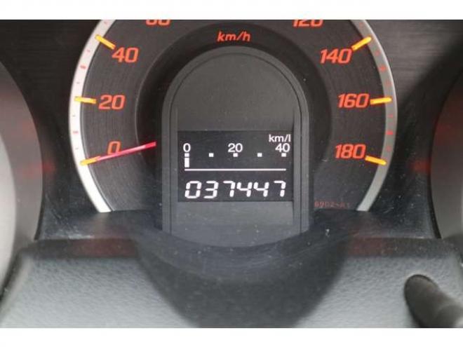 フィット1.3 G 4WD　ナビTV・夏冬タイヤ・R7/3月・3.7万キロ 1300