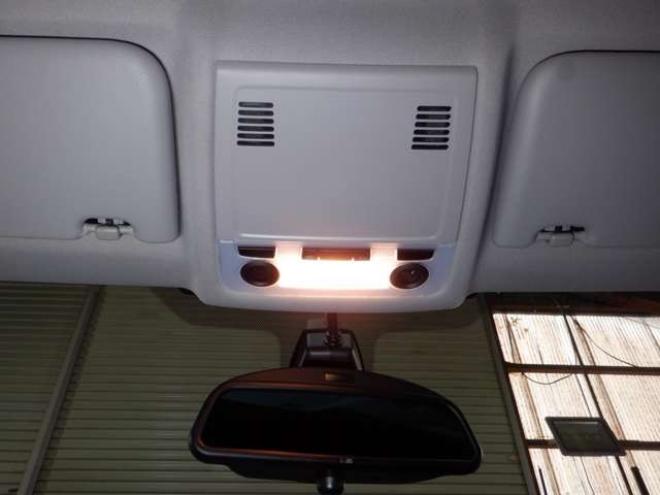 BMWX1 xドライブ 20i 4WD　ナビ・TV・Bカメラ・ETC・HID・フォグ 正規輸入車 2000