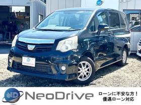 ノア　2.0Si 4WD　ローンが不安な方＜優遇ローン＞　本州仕入れ　純正ナビ　後席モニター