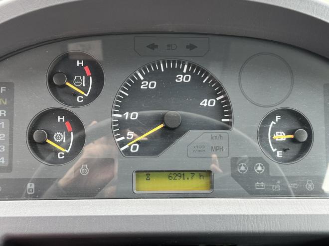 ホイールローダKOMATSU ホイールローダ WA100-6 車検あり！