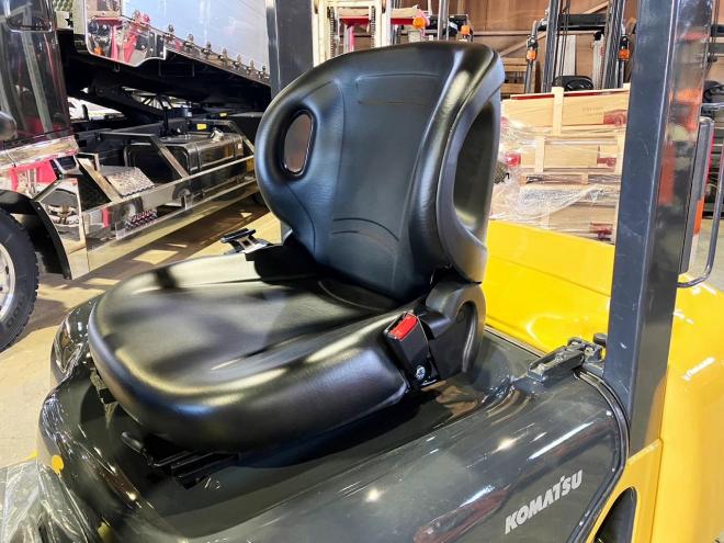 フォークリフトコマツ　中古　FD20LT-12　ヒンジ付
