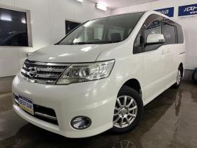 セレナ　ハイウェイスター　Ｖセレクション　本州仕入　寒冷地仕様　禁煙車　ＷＡＫＯＳバリアスコーティング済　ＷＥＤＳ１５インチＡＷ　純正１５ＡＷ＋スタッドレスタイヤ付　純正ＨＤＤナビ（フルセグ地デジ　ＤＶＤ再生　ミュージックサーバー）＋バックカメラ　両側パワースライドドア　インテリジェントキー　イオン空気清浄　盗難防止装置　ＨＩＤヘッドライト　タイミングチェーン車　ＥＴＣ  4WD 2000 5Dr