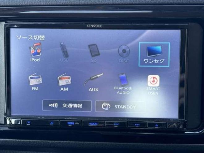 ヴィッツ1.3 F 4WD　ナビ　TV　Bカメラ　Bluetooth　3年保証 1300