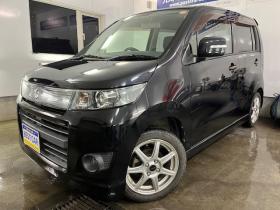 ワゴンR　スティングレーＸ　寒冷地仕様　禁煙車　ＷＡＫＯＳバリアスコーティング済　社外１５インチＡＷ　社外１４インチＡＷ＋スタッドレスタイヤ付　純正オーディオ　バックカメラ　ＰＵＳＨスタート　スマートキー　ミラーヒーター　シートヒーター　ベンチシート　盗難防止装置　ＨＩＤヘッドライト 4WD 660 5Dr