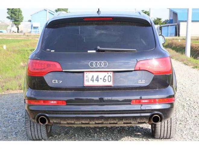 アウディQ7 4.2 FSI クワトロ アダプティブエアサスペンション仕様 4WD　検二年　ベージュレザーシート 正規輸入車 4200