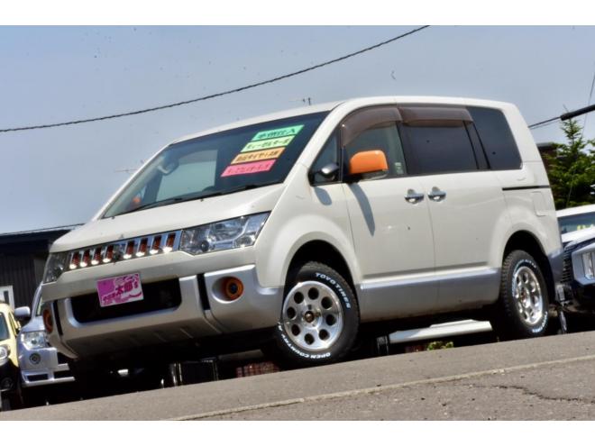 デリカD：5　Dパワーパッケージ　４ＷＤ　本州仕入　アクティブギア仕様　新品アルミ／ＴＯＹＯタイヤＡ／Ｔ　新品フロアマット　ディスプレイオーディオ　パワスラ　ＥＴＣ　ディーゼルターボ　寒冷地仕様