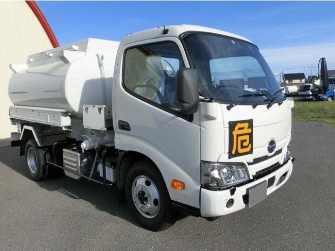 デュトロタンクローリー　2KG-XZU685M　新明和　 4WD 4000