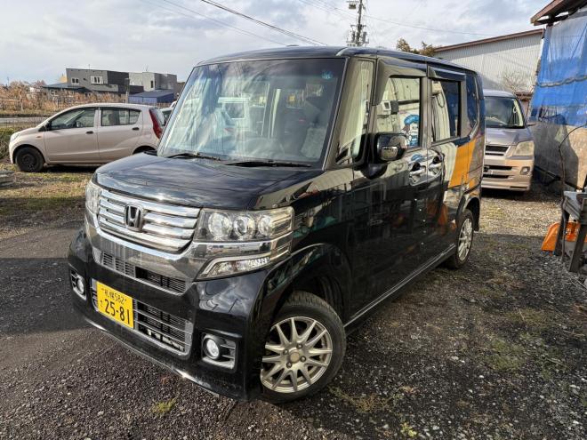 N-BOX車検8年10月　カスタムGLパッケージ 4WD 660 5Dr