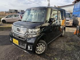 N-BOX　車検8年10月　カスタムGLパッケージ 4WD 660 5Dr
