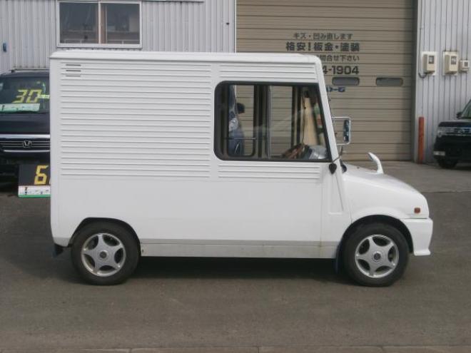 ミラウオークスルーバン　４WD 550 2Dr