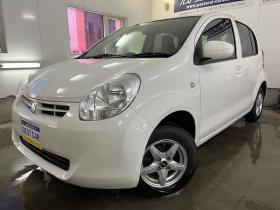 パッソ　１．０Ｘ　禁煙車　ＷＡＫＯＳバリアスコーティング済　社外１３インチＡＷ　スタッドレスタイヤ付　純正ナビ（フルセグ地デジ　ＤＶＤ再生　Ｂｌｕｅｔｏｏｔｈオーディオ対応）　フロントガラス熱線　ヘッドライトレベライザー　タイミングチェーン車　キーレスキー 4WD 1000 5Dr