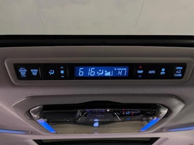アルファードハイブリッドＳ　Ｃパッケージ後期型　寒冷地仕様　禁煙車　電動ツインサンルーフ　プリクラッシュ　レーダークルーズ　社外１８インチＡＷ　純正１６ＡＷ＋スタッドレスタイヤ付　アルパインビッグＸナビ（フルセグ地デジ　Ｂｌｕｅｔｏｏｔｈ）＋バックカメラ　アルパイン製リアフリップダウンモニター　両側パワースライドドア　パワーバックドア　純正ブラックレザーシート　電動オットマン　三眼ＬＥＤヘッドライト　前後ドライブレコーダー　純正エンジンスターター　両席シートヒーター＆クーラー 4WD 2500 5Dr