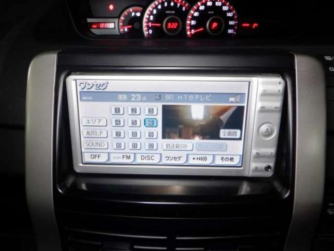 ヴォクシー2.0 ZS 4WD　ナビ・TV・Bカメラ・両側電動・HID・後期型 2000