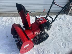 除雪機　ホンダHSS655c(JE1) Yukimaruピカピカ新品同様5馬力550mm  幅大型リコイルグリップでラクラク始動