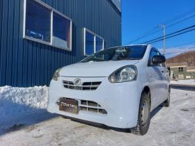 ミライース　 Lfメモリアルエディション エコアイドル☆ 4WD 660 5Dr